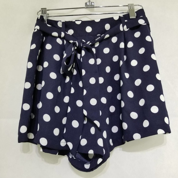 Forever 21 Pants - Forever 21 Polka Dot Casual Shorts Women's Sash Belt Size S Navy White
